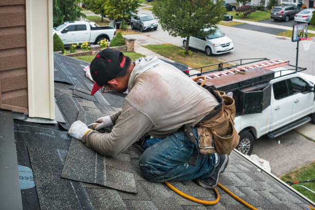 Professional Emergency Roof Repair technician working in Audubon, MN